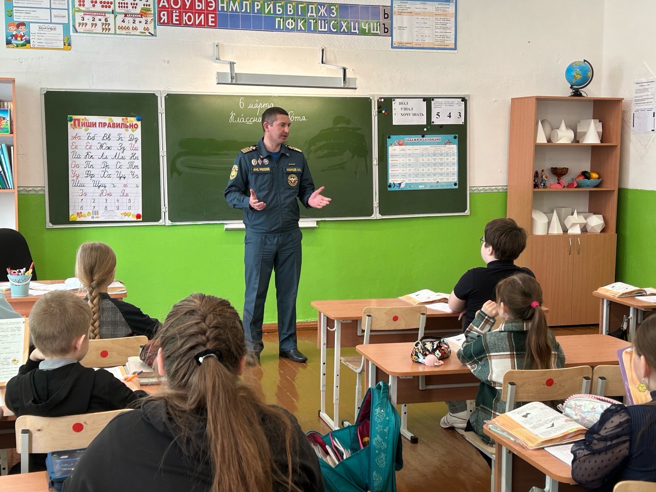 Беседа с сотрудниками МЧС.