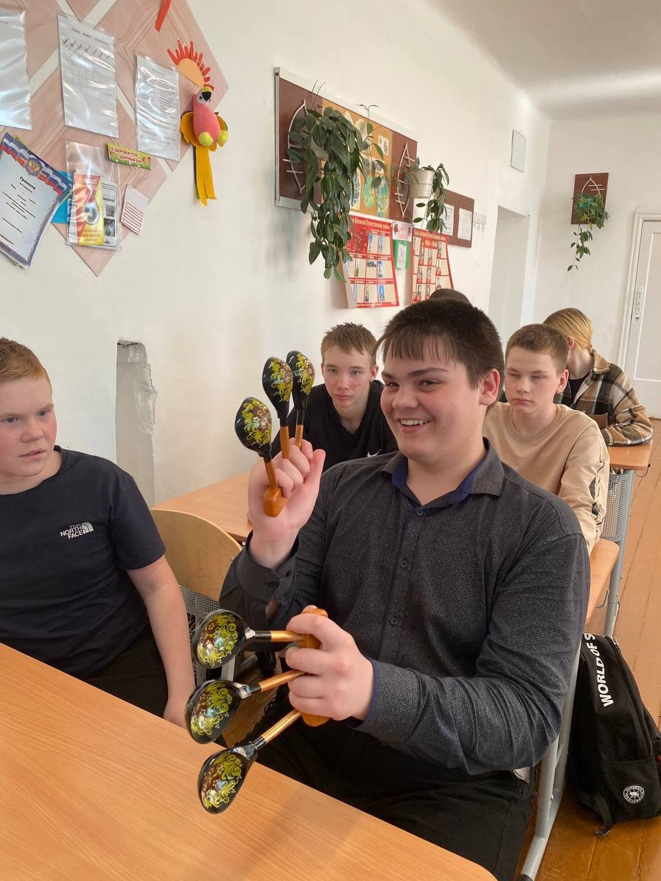 Гости в Мехонской школе.