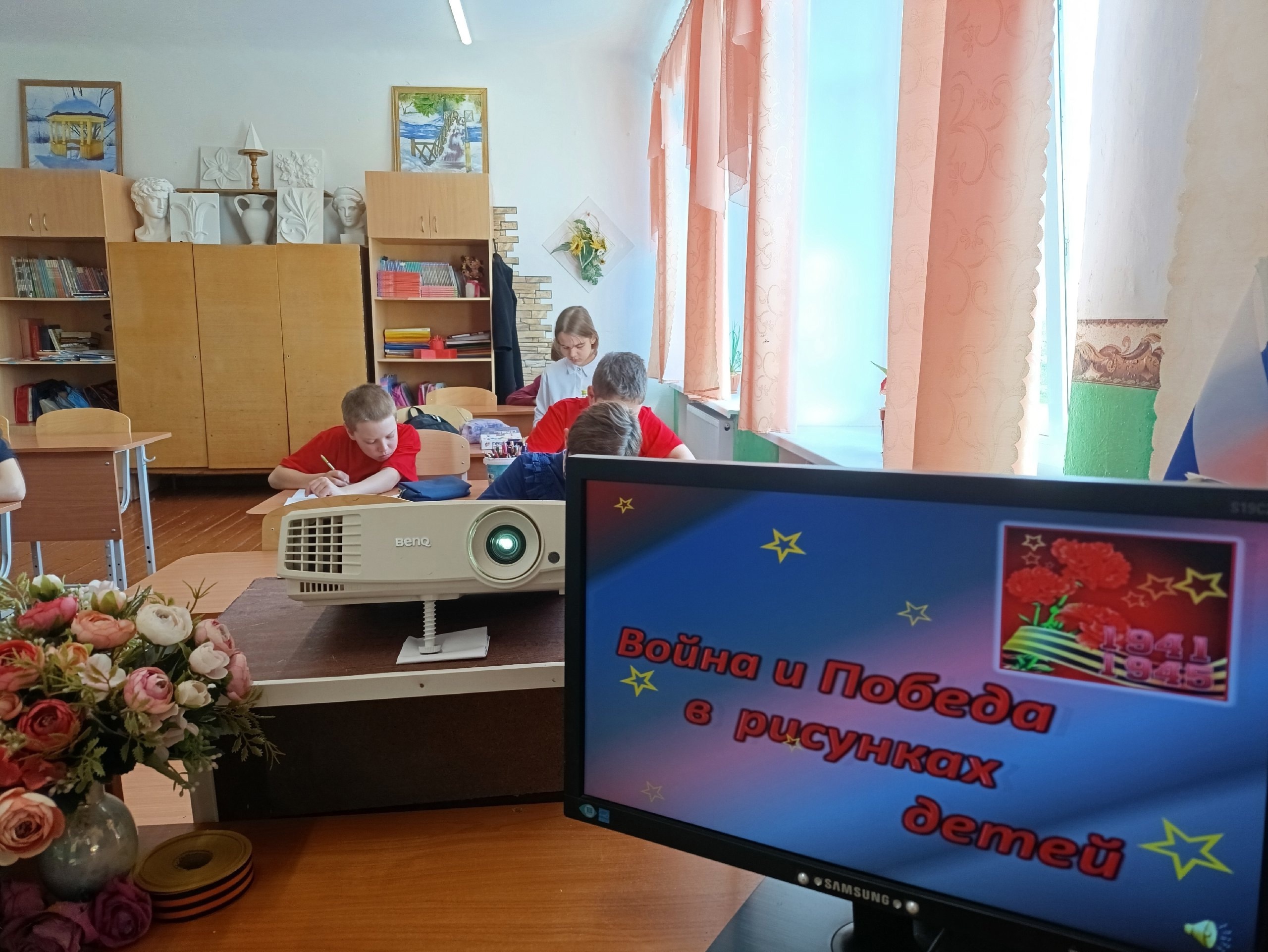 Война и Победа в рисунках детей.